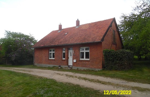 Karwitz House | Holiday Home 'Feldblick' with Private Terrace, Private Garden and Wi-Fi