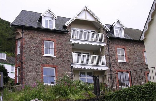 Lynmouth House | Holiday Home Ferndale House by Interhome