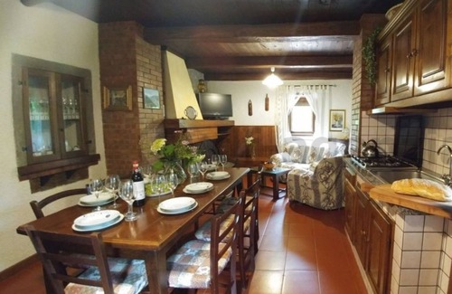 Camporgiano House | Holiday home for nature lovers with private pool