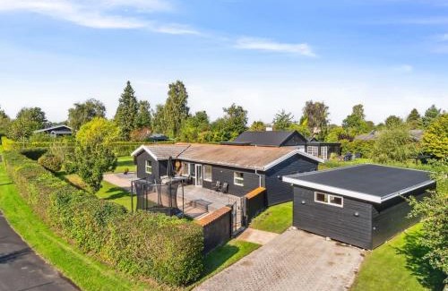 Dronningmolle House | Holiday Home Frede - 1km from the sea by Interhome