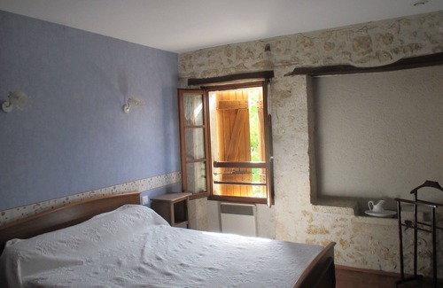 Labrihe House | Holiday Home 'Gite Plavengudo' with Private Terrace, Private Garden and Wi-Fi