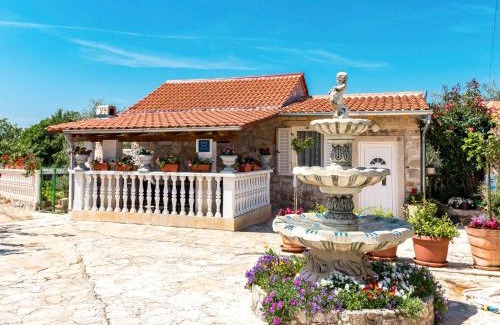 Sveti Lovrec House | Holiday Home Glavica by Interhome