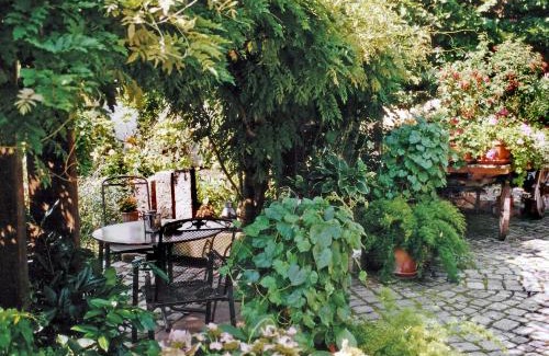 Neuried House | Holiday Home Haus Schwärzel by Interhome