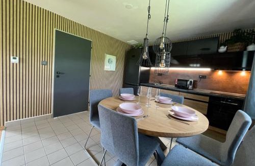 Cerny Dul House | Holiday Home Holiday Hill 59 by Interhome