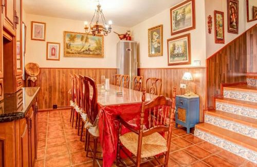 Archidona House | Holiday Home in Villanueva with Private Pool