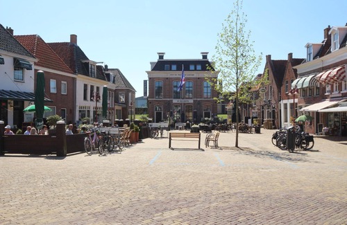 Makkum House | Holiday home in Makkum Terrace and sauna