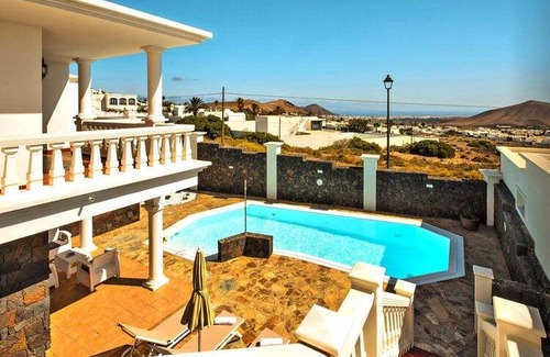 Nazaret House | Holiday home in Nazareth