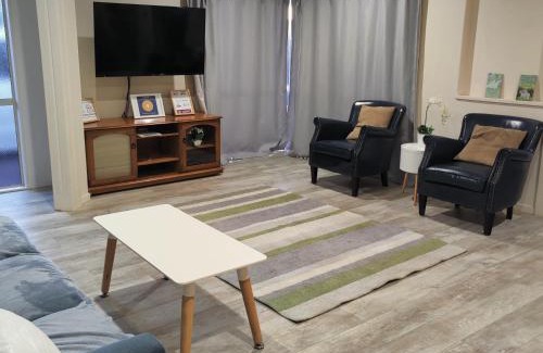 Papamoa Beach House | Holiday Home in Papamoa