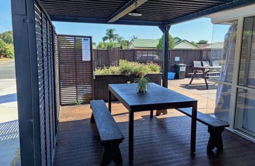 Papamoa Beach House | Holiday Home in Papamoa