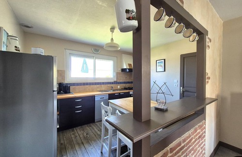 Trelevern House | Holiday Home in Trelevern near Pink Granite Coast