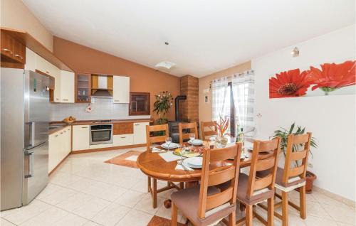 Kastel Novi House | Holiday Home Kastel Stari With Fireplace 12