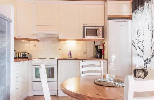 Akaslompolo House | Holiday Home Kuerkartano 4-aarre by Interhome