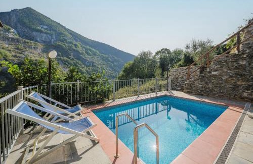 Seravezza House | Holiday Home L'Aia by Interhome