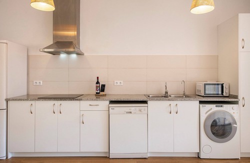 Beguda House | Holiday Home 'La Caseta' with Mountain View, Wi-Fi and Air Conditioning