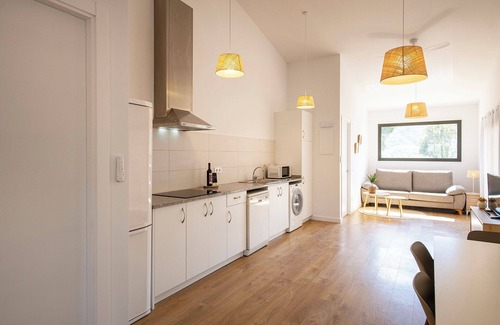 Beguda House | Holiday Home 'La Caseta' with Mountain View, Wi-Fi and Air Conditioning