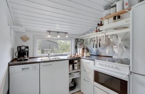 Hals House | Holiday Home Landolf - 250m from the sea by Interhome