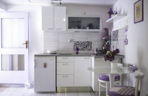 Raslina Apartment | Holiday Home Lavanda