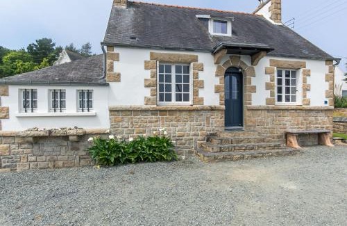 Locquirec House | Holiday Home Le Coup de Coeur by Interhome