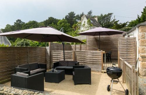 Locquirec House | Holiday Home Le Coup de Coeur by Interhome