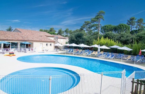 Nans-les-Pins House | Holiday Home Le Jardin du Golf by Interhome