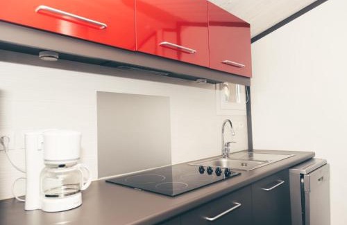 Marminiac House | Holiday Home Les Hameaux de Pomette-Chalet 2 Pers- by Interhome