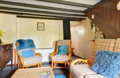 Trawsfynydd House | Holiday Home Llyn view cottage by Interhome