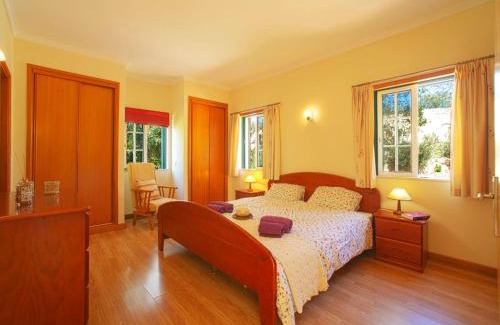 Sao Clemente House | Holiday Home Montinho by Interhome