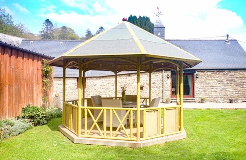 Lanwrin House | Holiday Home Pagger by Interhome