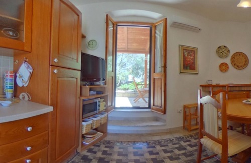 Lu Bagnu Apartment | Holiday home perfect for children-all amenities
