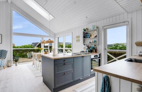 Lokken House | Holiday Home Regnwald - 400m from the sea by Interhome