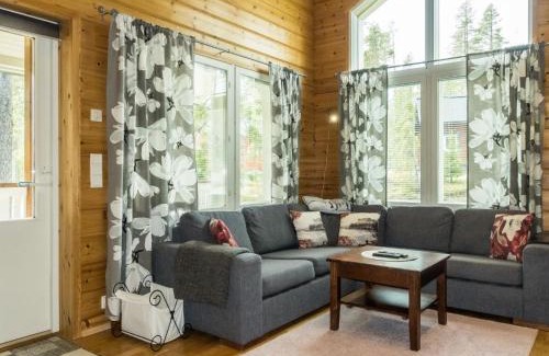Yllas House | Holiday Home Sammalkaltio 1 by Interhome