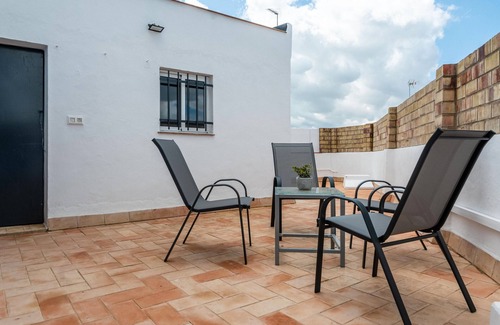 Marchena House | Holiday Home 'Santa Clara Home' with Private Terrace, Wi-Fi and Air Conditioning