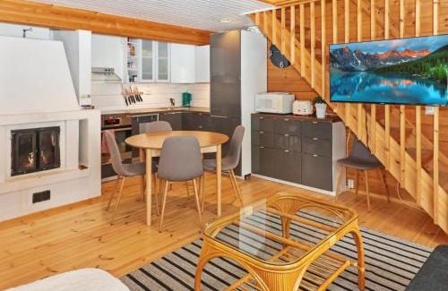 Pyhatunturi House | Holiday Home Saukonpiilo 1 by Interhome