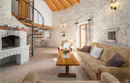 Jursici House | Holiday Home Skicini With Fireplace 04