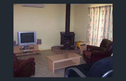 Venus Bay House | Holiday home - sleeps 8 -10