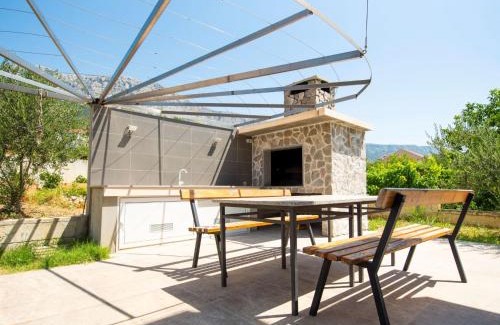 Kastel Gomilica House | Holiday Home Stella kastela by Interhome