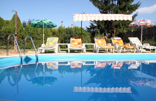 Balatonszarszo House | Holiday home superior with pool and spa