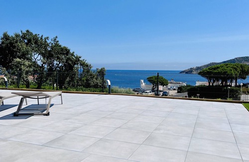 Port de la Selva Villa | Holiday Home Villa Perabeua with Pool, Garden & Wi-Fi