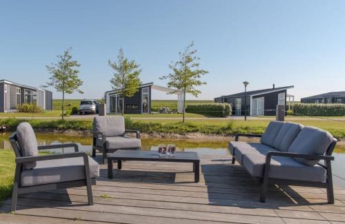 Wemeldinge House | Holiday Home Vakantiehuis Ruisweg 38 by Interhome