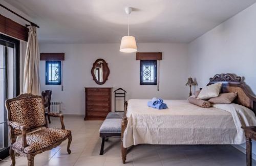 Nueva Andalucia House | Holiday Home Villa Consuelo by Interhome