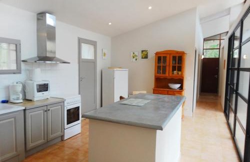 Saignon House | Holiday Home Villa Isabelle by Interhome