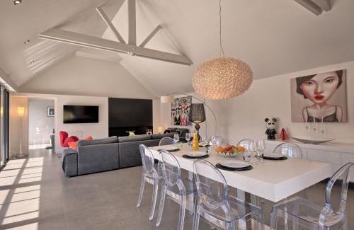 Arzon House | Holiday Home Villa Noalou by Interhome