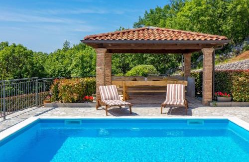 Viskovo House | Holiday Home Villa Toni by Interhome