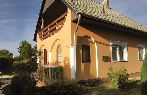 Balatonkeresztur House | Holiday home with pool and air conditioning