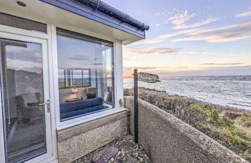 Lossiemouth House | Holiday Home Waters Edge by Interhome