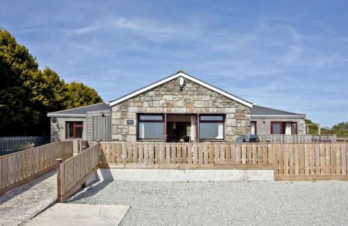 Helford Passage House | Holiday Home Wheal Francis by Interhome