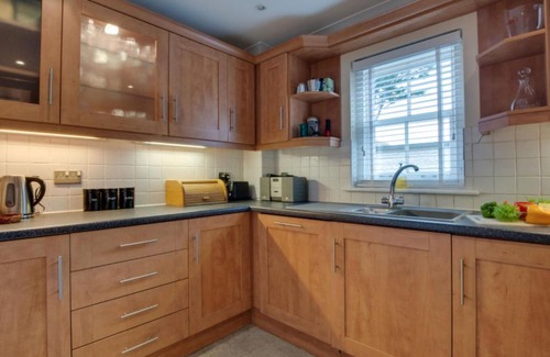 Whitstable House | Holiday Home Whitepost by Interhome