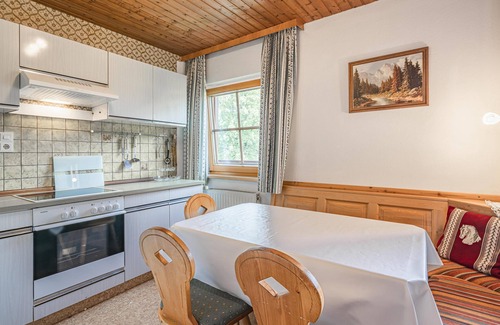 Feuring Apartment | Holiday home with balcony in the Brixen Valley