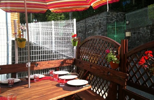 Mont-Dore House | Holiday home with 6 bedrooms, pool table, sauna, and foosbal, Villa Jumelia