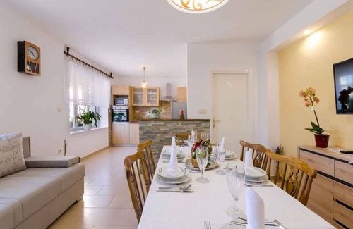 Vinodolska opcina House | Holiday home with pool, sun terrace and barbecue